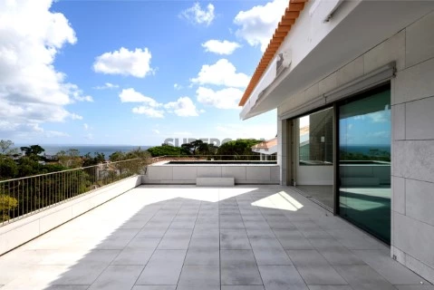 W5020 - Luxury T3 Penthouse Duplex in Monte Estoril | Wallis Real Estate