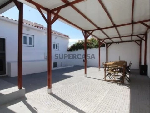 W5239 - Moradia geminada V9 com rentabilidade de 8% na Ajuda | Wallis Real Estate