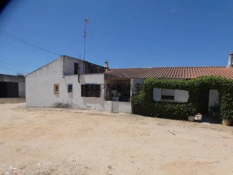 Quinta T3 em Estrada do Paúl, São Gonçalo de Lagos, Lagos