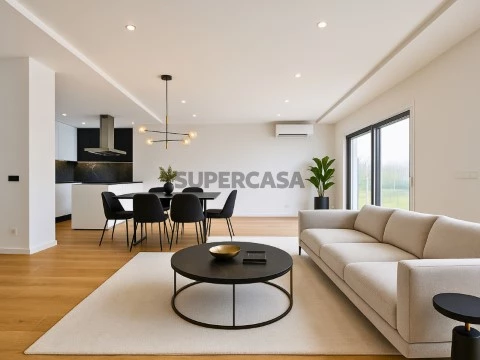 Moradia T4 de Luxo na Nova Urbanização da Caparica
