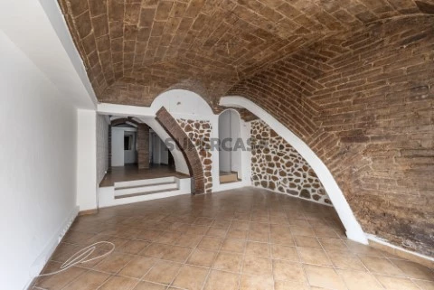 Espaço Comercial | Loja | Évora - Centro Histórico | Rustiévora | Venda