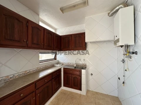 Apartamento T2+1 na Rua General Fernando Oliveira, São João Baptista e Santa Maria dos Olivais, Tomar
