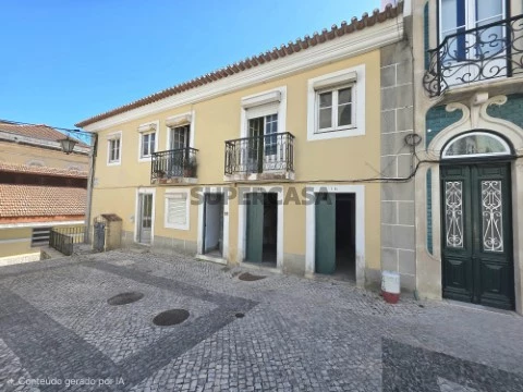 Prédio no centro de Caldas da Rainha para investimento