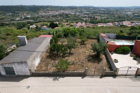 Terreno Urbano muito próximo do Bombarral