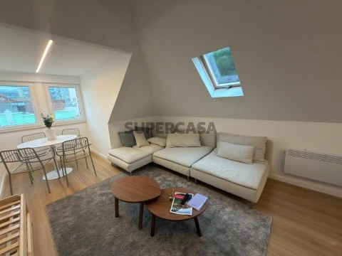 APARTAMENTO T1 NA COSTA DA CAPARICA