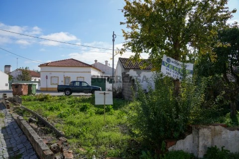 Casa Térrea na Rua do Monte Galego, Pego, Abrantes