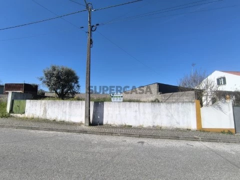 Lote Moradia na Rua Comendador Eduardo Duarte Ferreira, Tramagal, Abrantes