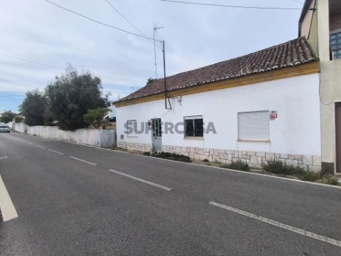 Maison 5 Chambres au Mouriscas, Abrantes