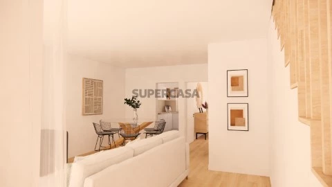 Interior 4