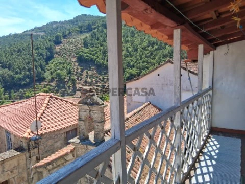 Casa Antiga em Tabuaço