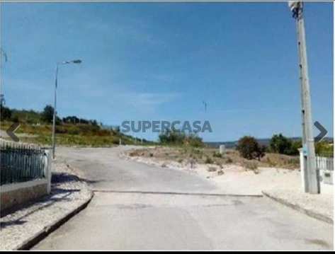 Terreno Urbano na Rua do Mercado, Aldeia Galega da Merceana e Aldeia Gavinha, Alenquer