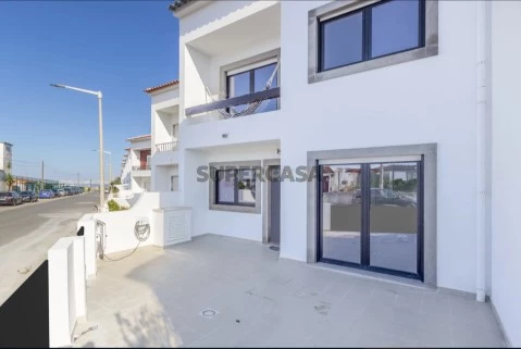 Moradia T5 em Ferrel, Peniche