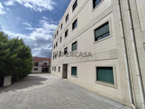 Apartamento T2 em Santa Maria Maior, Chaves
