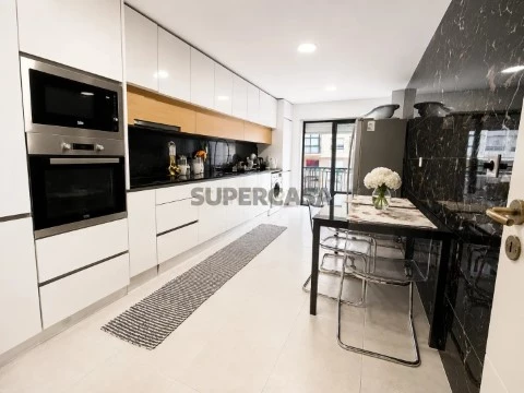 Apartamento T2 em Queluz, Sintra