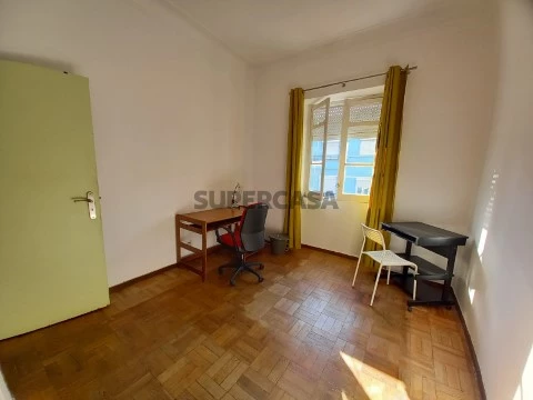 Lisbon, Room to Rent next to IST