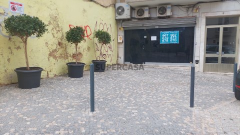 Loja Ampla para Ginásio, Restaurante ou Escritório (1)