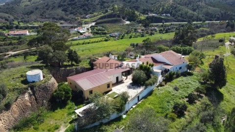 Duas Casas Térreas com 5 Hectares de terreno e Vista Desafogada em São Marcos da Serra (37)