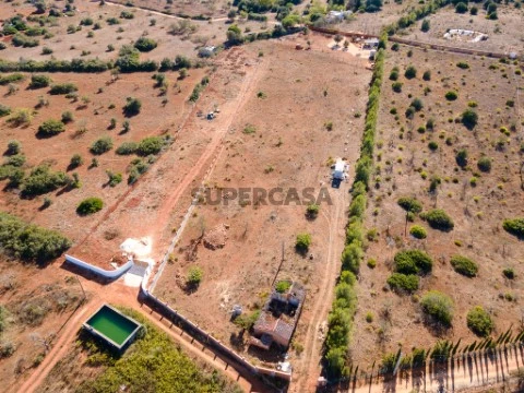 Terreno com Projeto Aprovado em Bensafrim, Lagos - Zona Calma e Excelente Localização