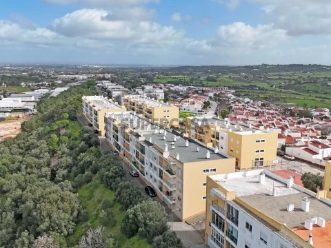 Apartamento T2 no Chinicato em Lagos