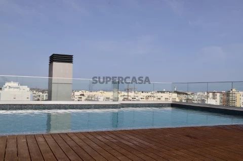 Apartamento T2, piscina na cobertura, Faro, Algarve