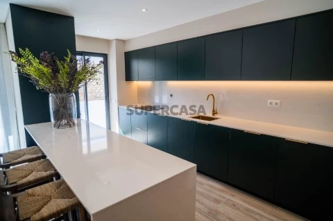 THE SHIPYARD - Apartamento T2, piscina comum na cobertura, excelentes acabamentos, Faro, Algarve