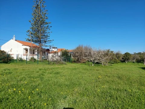 Quinta T2, Alcantarilha e Pêra, terreno