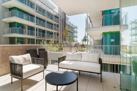 Apartamentos T0 a T4 em empreendimento de prestígio na primeira linha de rio e parque