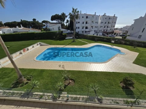 Apartamento T2 duplex, vista mar e perto da praia, Albufeira