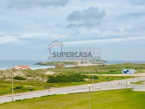 Apartamento T1 em Ferrel, Peniche