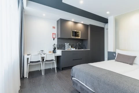 Apartamento T0 na Avenida Doutor Lourenço Peixinho, Glória e Vera Cruz, Aveiro