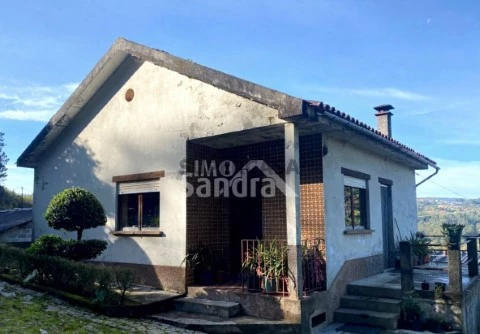 Moradia T2 em Fontoura, Valença