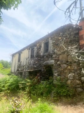 Moradia T0 Duplex em Silva Escura, Sever do Vouga