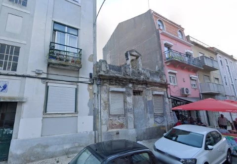 Prédio em Lisboa - Potencial de Reabilitação com Projeto Aprovado
