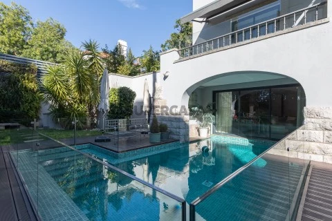 Piscina aquecida e salgada
