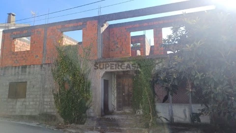 Moradia Isolada T5 em Pocariça, Cantanhede