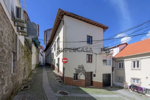 Edificio en Covilhã e Canhoso, Covilhã