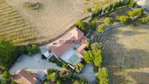 Moradia T4 em Azoia de Cima e Tremês, Santarém