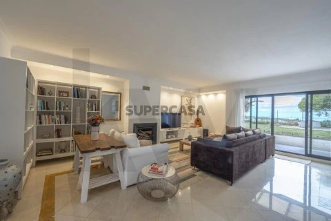 Moradia Exclusiva em Condomínio Privado | Vista Mar | Costa da Caparica