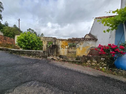Haus 2 Zimmer auf Malhou, Louriceira e Espinheiro, Alcanena