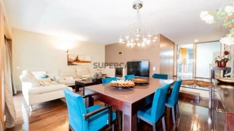 Apartamento T3 em Creixomil, Guimarães