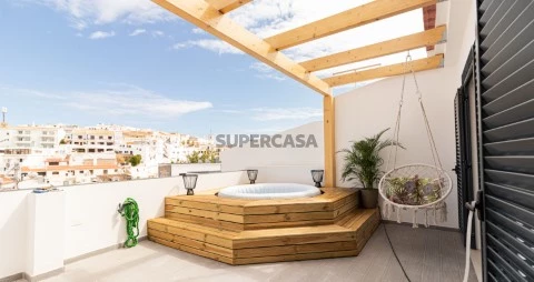 Bloco de 5 apartamentos - Albufeira