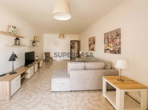 Apartamento T2 para Arrendamento de Longa Duração em Quarteira