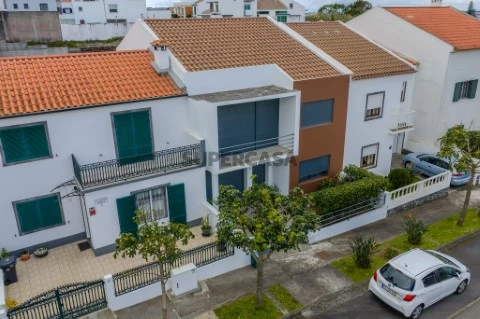 Moradia T3 em Livramento, Ponta Delgada