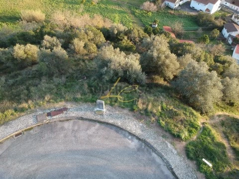 Terreno na Batalha, Batalha