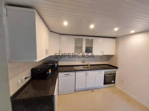 Moradia T9 na Rua do Sítio Ao Casalinho da Ajuda, Ajuda, Lisboa