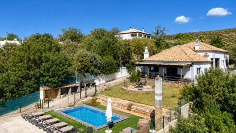 Moradia T3 com piscina para venda na Tôr - Loulé -Algarve (64)