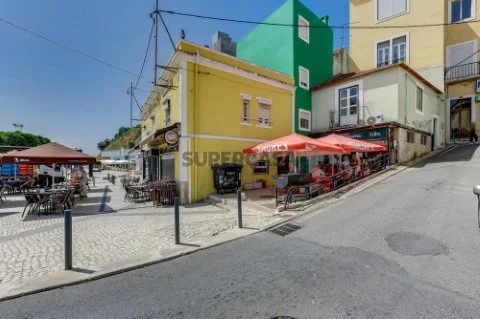Gebouw Op Almada, Cova da Piedade, Pragal e Cacilhas, Almada