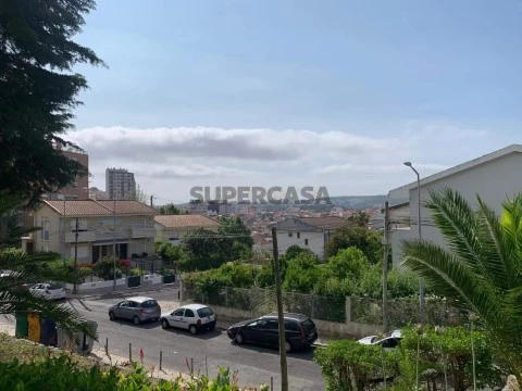 公寓 3 卧室 在 Massamá e Monte Abraão, Sintra