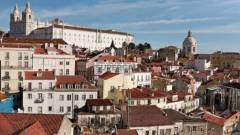 Prédio em São Vicente, Lisboa