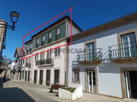 Novo Apartamento T1, para venda, situado no Centro Histórico de Monção.